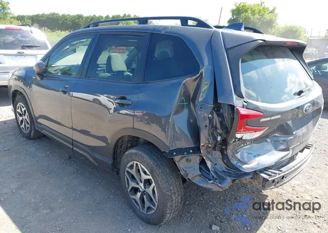 2022 Subaru Forester Premium z USA, uszkodzony, nr VIN JF2SKADC6NH434706